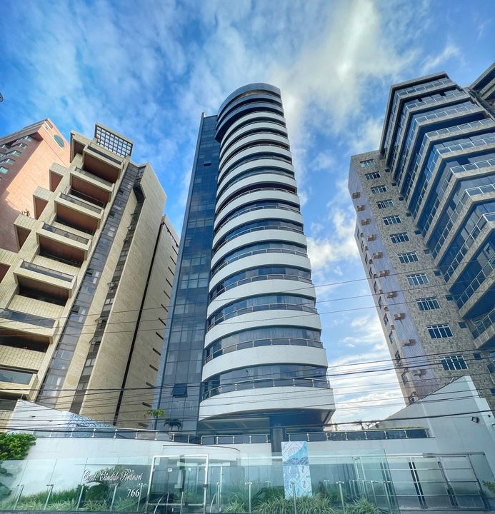 Apartamento na Avenida Presidente Getúlio Vargas, 766, Petrópolis em