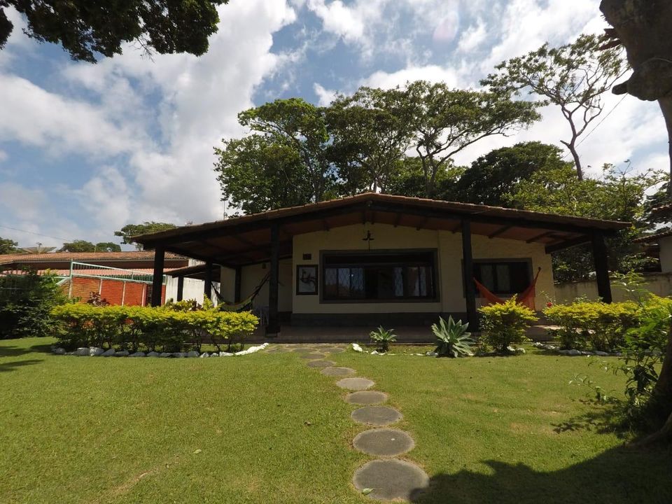 Casa na Avenida Prefeito Cláudio Ribeiro,