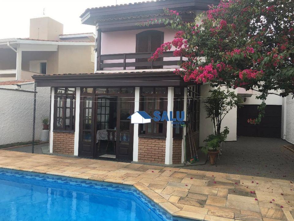 Casa na Rua Doutor Lineu Mattos