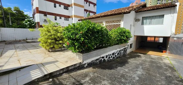 Imóvel Comercial com 5 Quartos para alugar, 421m² no Pituba, Salvador