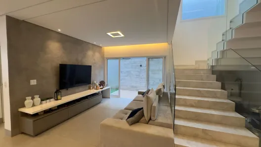 Casa de Condomínio com 5 Quartos à venda, 337m² no Jardins Valência, Goiânia