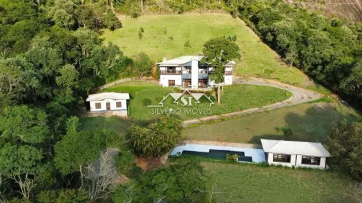 Casa de Condomínio com 8 Quartos para venda ou aluguel, 1060m² no Samambaia, Petrópolis