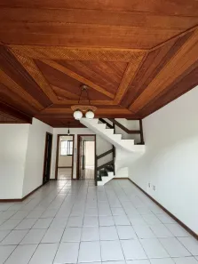 Casa de Condomínio com 4 Quartos à venda, 140m² no Itapuã, Salvador