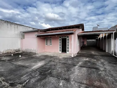Casa com 3 Quartos à venda, 115m² no Santa Lúcia, Eunápolis