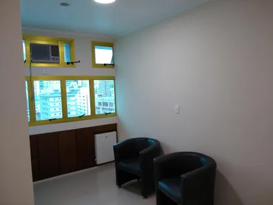 Sala Comercial à venda, 49m² no Gonzaga, Santos