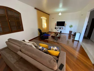 Casa com 3 Quartos à venda, 360m² no Diamante (Barreiro), Belo Horizonte