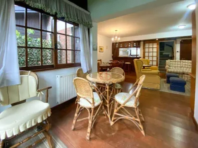 Casa de Condomínio com 4 Quartos à venda, 235m² no Centro, Gramado