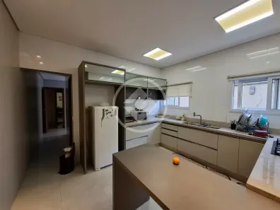 Casa de Condomínio com 3 Quartos à venda, 370m² no Jardins Verona, Goiânia