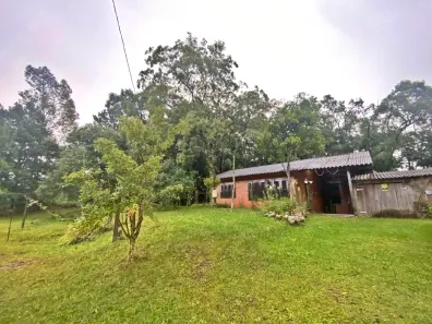 Fazenda/Sítio com 2 Quartos para alugar, 10000m² no Monte Bérico, Caxias do Sul