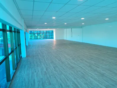 Ponto Comercial para alugar, 300m² no Barra Olímpica, Rio de Janeiro