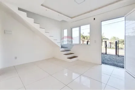 Sobrado com 2 Quartos à venda, 62m² no Tarumã, Viamão