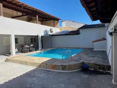 Imóvel Comercial com 4 Quartos para venda ou aluguel, 600m² no Parque Burle, Cabo Frio