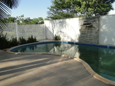 Casa de Condomínio com 4 Quartos para alugar, 390m² no Loteamento Portal do Sol II, Goiânia