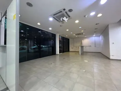 Ponto Comercial para alugar, 140m² no Savassi, Belo Horizonte