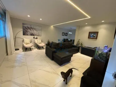 Casa com 6 Quartos à venda, 300m² no Asa Sul, Brasília
