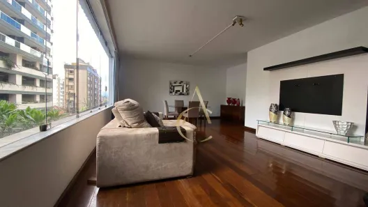 Casa com 6 Quartos para alugar, 200m² no Centro, Nova Iguaçu