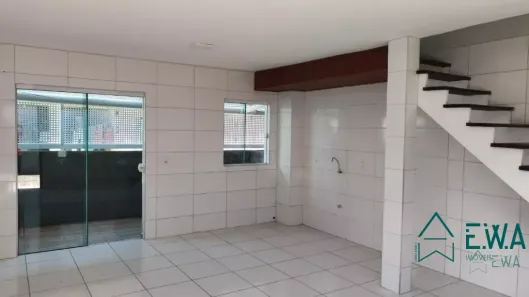 Sobrado com 2 Quartos para alugar, 60m² no Aririú da Formiga, Palhoça