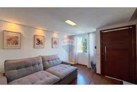 Casa com 3 Quartos à venda, 300m² no Caiçara-Adelaide, Belo Horizonte