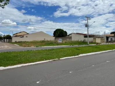 Lote/Terreno para alugar, 901m² no Jardim Mariliza, Goiânia