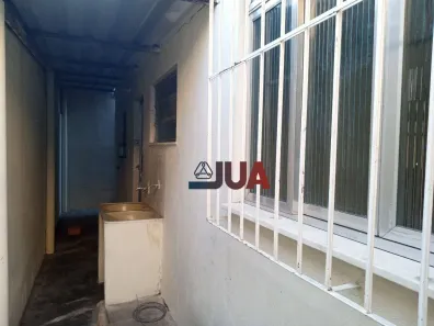 Casa com 2 Quartos para alugar, 54m² no Centro, Nova Iguaçu