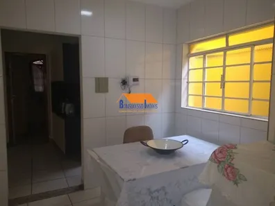 Casa com 2 Quartos à venda, 200m² no Eymard, Belo Horizonte
