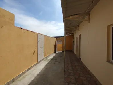 Casa com 1 Quarto para alugar, 35m² no Chacrinha, Nova Iguaçu