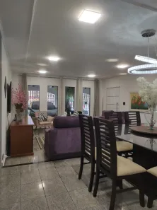 Sobrado com 3 Quartos para venda ou aluguel, 230m² no Campanário, Diadema