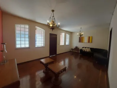 Imóvel Comercial com 5 Quartos para alugar, 360m² no Jaraguá, Belo Horizonte