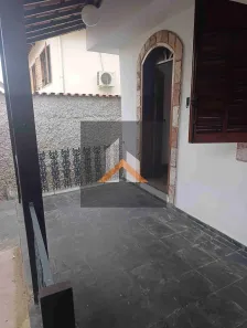 Casa com 3 Quartos para alugar, 200m² no Paraíso, Belo Horizonte