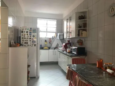 Casa com 8 Quartos à venda, 300m² no Barbalho, Salvador