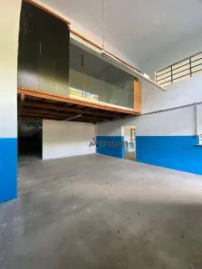 Galpão/Depósito/Armazém para alugar, 500m² no Quissama, Petrópolis