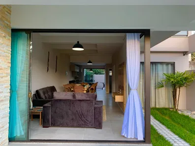Sobrado com 4 Quartos para alugar, 150m² no Mariscal, Bombinhas