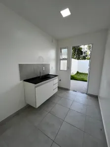 Casa de Condomínio com 3 Quartos para alugar, 56m² no Adrianópolis, Manaus