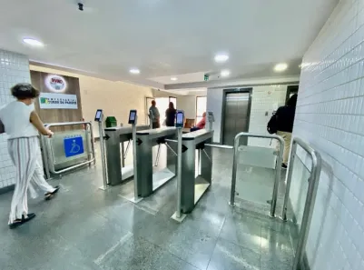 Sala Comercial para venda ou aluguel, 32m² no Pituba, Salvador