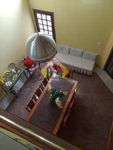 Casa de Condomínio com 3 Quartos para venda ou aluguel, 220m² no Jardim Independência, Taubaté