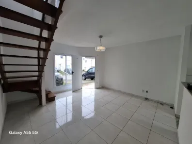Casa de Condomínio com 2 Quartos para alugar, 58m² no Vila Caputera, Mogi das Cruzes