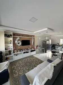 Casa com 6 Quartos à venda, 350m² no São Jorge, Manaus
