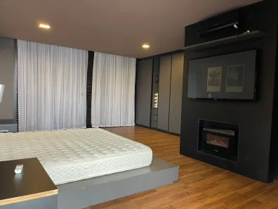 Casa de Condomínio com 4 Quartos para alugar, 516m² no Quiririm, Taubaté