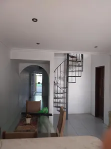 Casa com 4 Quartos à venda, 256m² no Tororó, Salvador