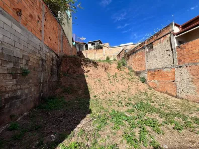 Lote/Terreno à venda, 230m² no Diamante (Barreiro), Belo Horizonte