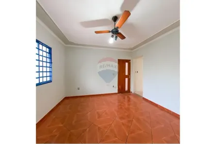 Casa com 3 Quartos à venda, 111m² no Centro, Araras