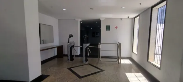Sala Comercial à venda, 200m² no Stiep, Salvador