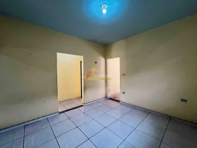 Casa com 3 Quartos para alugar, 90m² no Pacaembu, Divinópolis