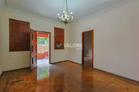 Imóvel Comercial com 4 Quartos para alugar, 380m² no Santa Efigênia, Belo Horizonte