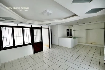 Casa com 4 Quartos à venda, 247m² no Capim Macio, Natal