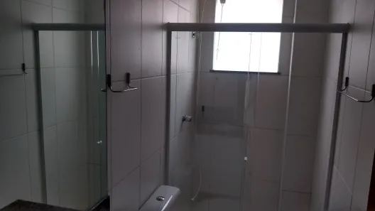 Casa de Condomínio com 4 Quartos para alugar, 150m² no Buraquinho, Lauro de Freitas