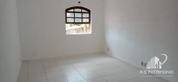 Apartamento com 3 Quartos para alugar, 70m² no Carangola, Petrópolis