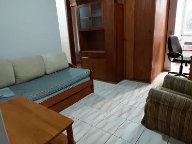 Apartamento com 1 Quarto para alugar, 48m² no Leme, Rio de Janeiro