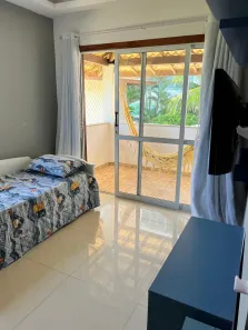 Casa de Condomínio com 4 Quartos para alugar, 150m² no Patamares, Salvador
