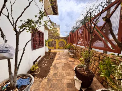 Casa com 3 Quartos à venda, 379m² no Fernão Dias, Belo Horizonte